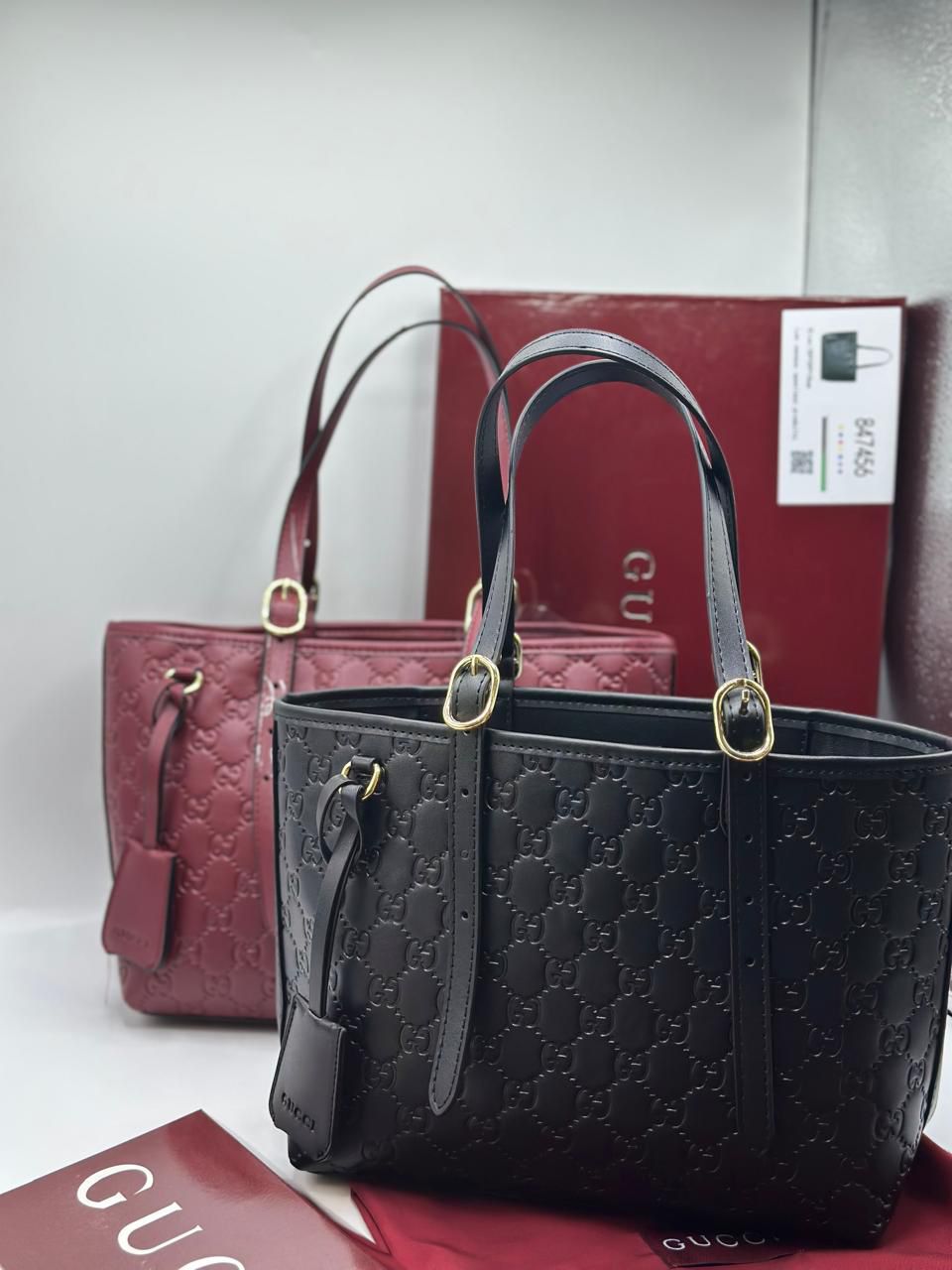 GUCCI GG Emblem medium tote bag