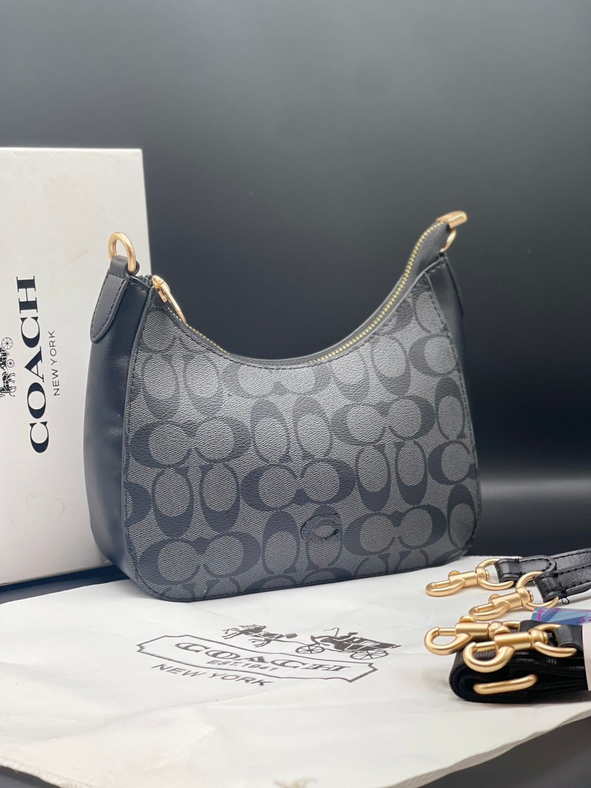 COACH CROSS BODY