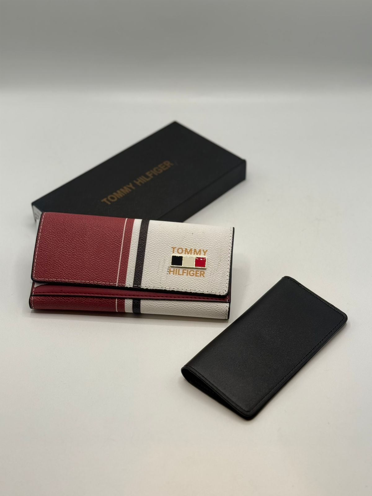 Tommy Hilfiger Tri-Tone Continental Flap Wallet with Removable Card Case