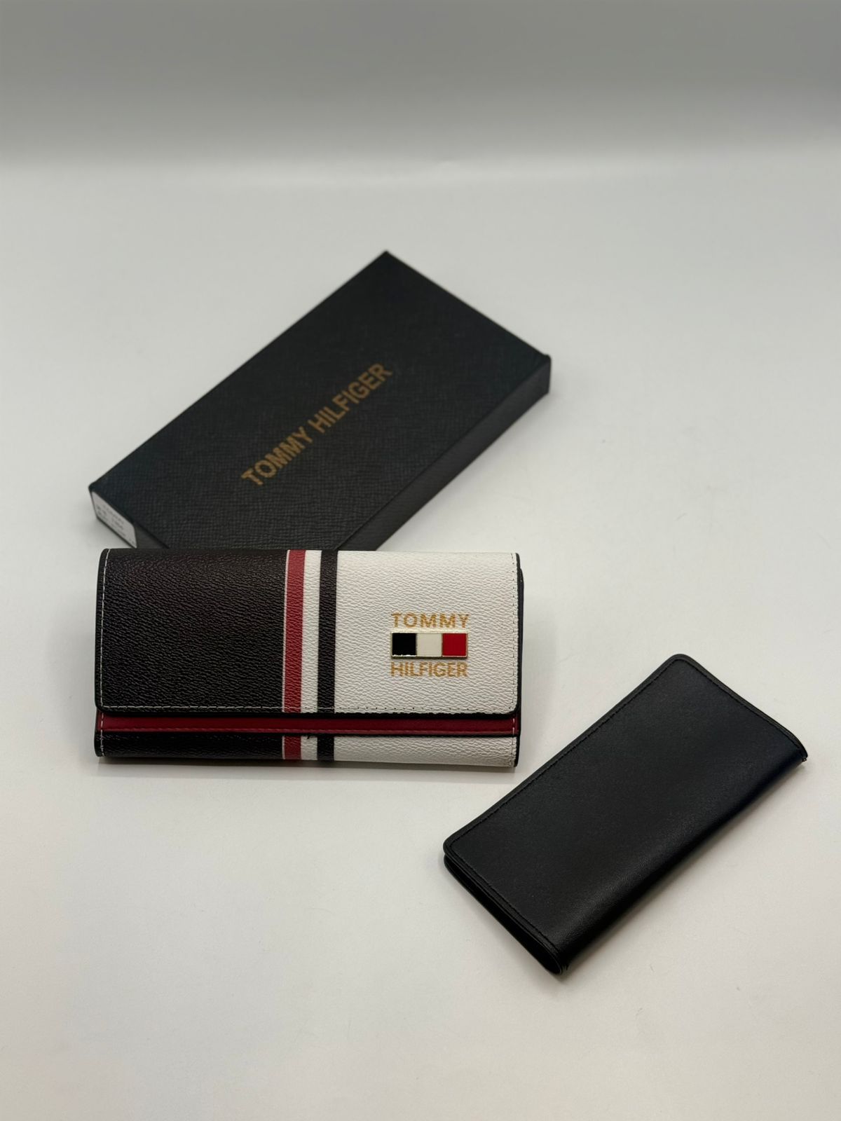 Tommy Hilfiger Tri-Tone Continental Flap Wallet with Removable Card Case