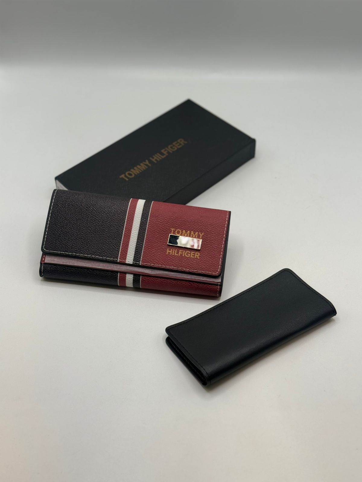 Tommy Hilfiger Tri-Tone Continental Flap Wallet with Removable Card Case