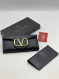 Valentino Garavani VLogo Signature Continental Wallet